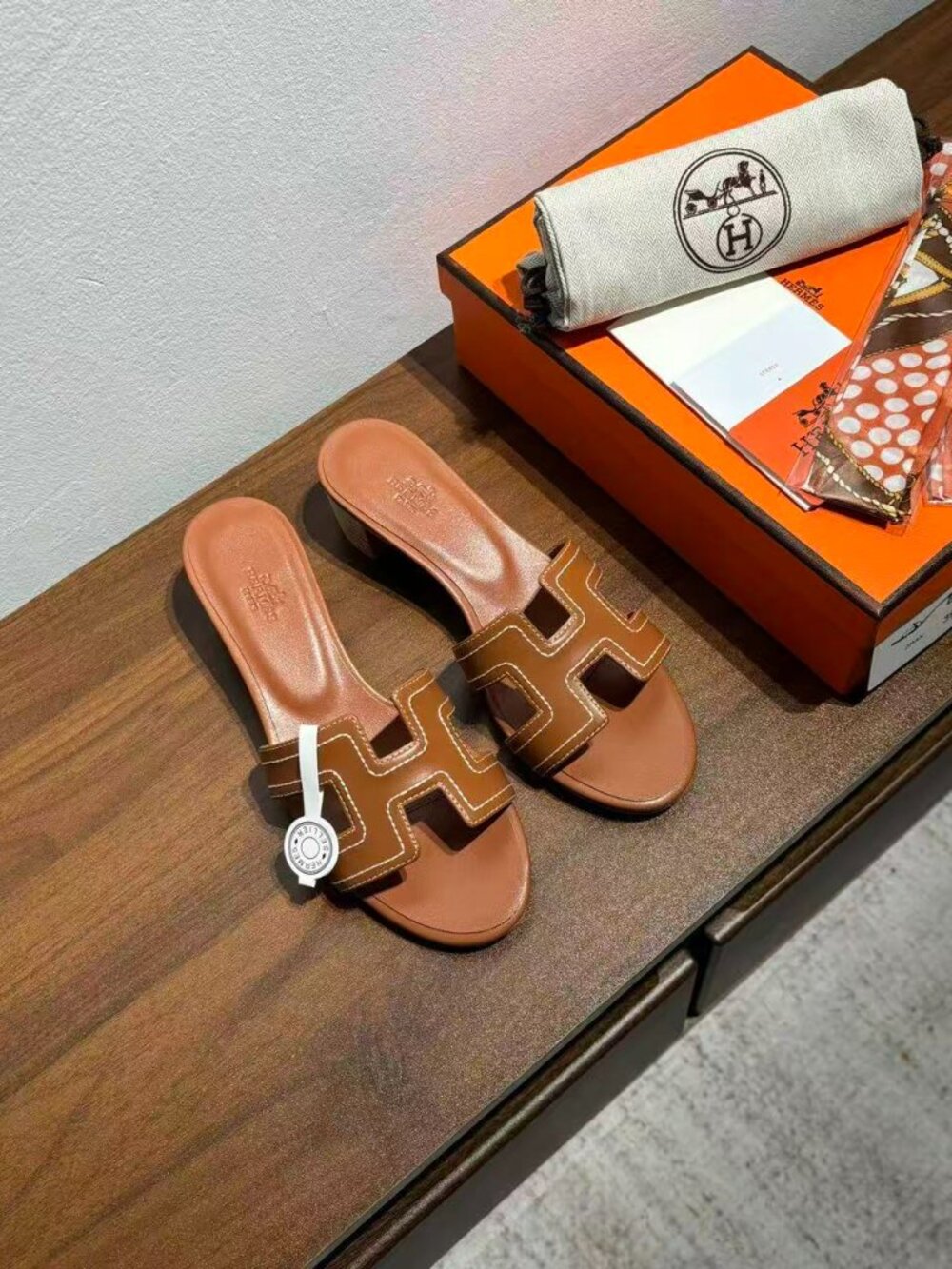 Classic Hermes Shoes: A Stylish and Versatile Choice for Elegance